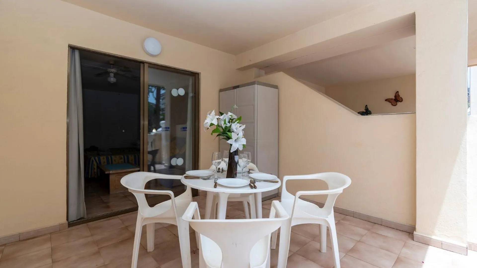 Lovely Studio Apartment Communal Heated Pool Arona