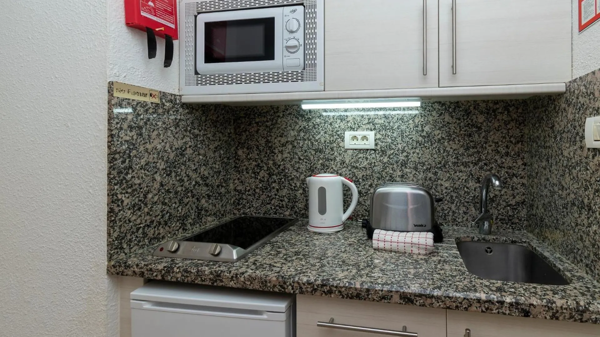 Lovely Studio Apartment Communal Heated Pool Arona